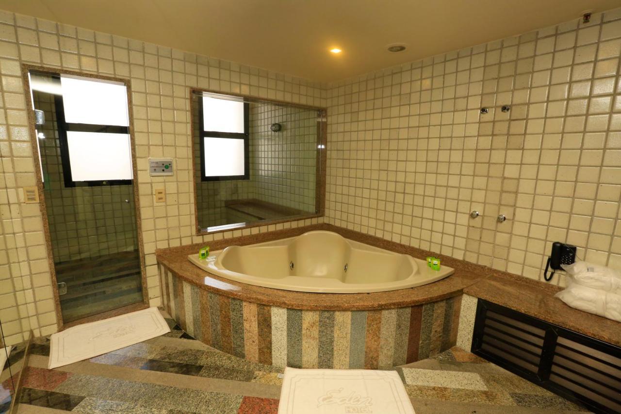 Love hotel Eden (adults Only) *